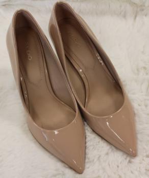 Pumps Aldo, glänzend, Spitz