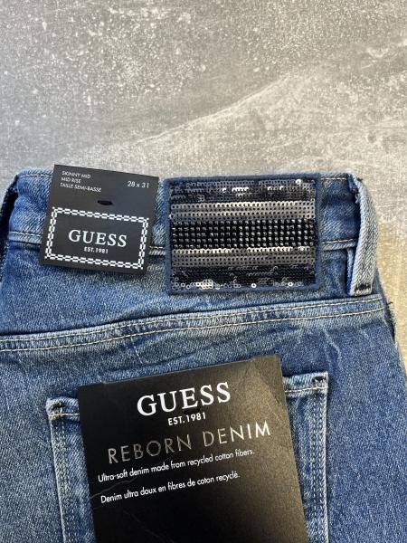 Guess Skinny Jeans mit Strasssteinen und Pailetten