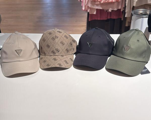 Guess Herren Cappys